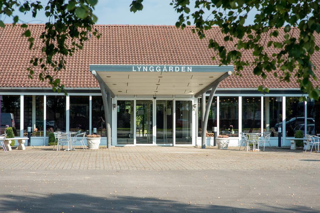 Hotel Lynggaarden Herning Exterior photo