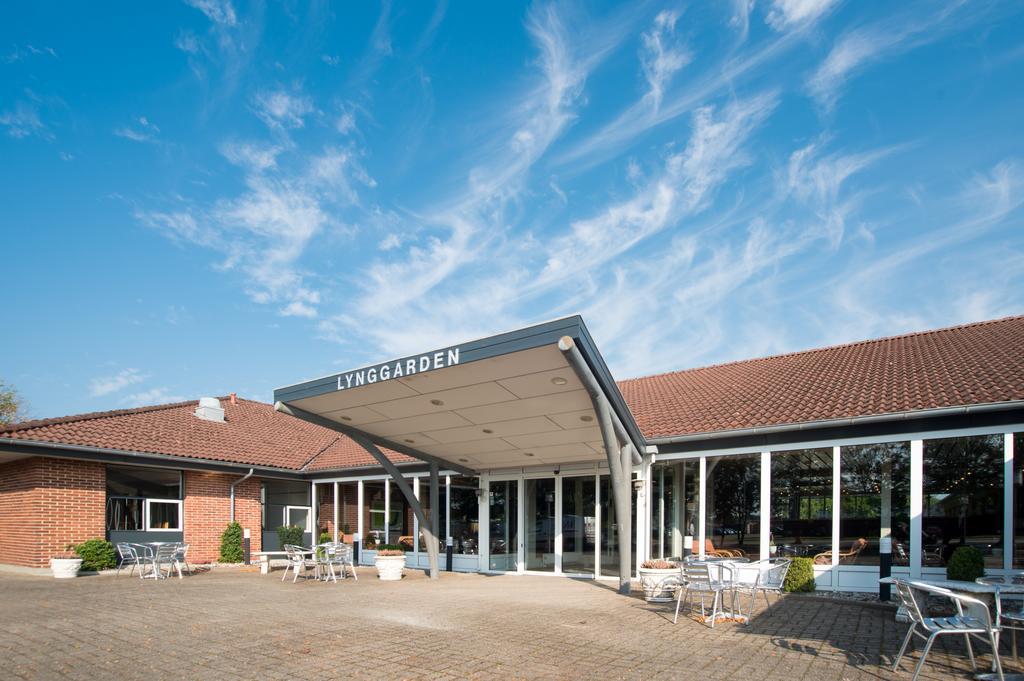 Hotel Lynggaarden Herning Exterior photo