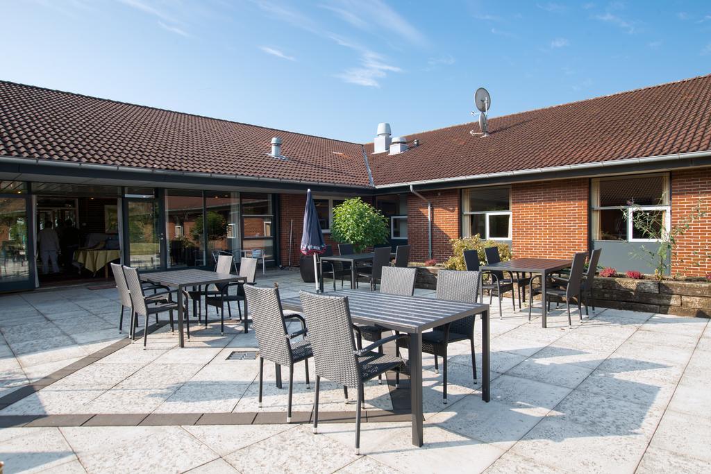 Hotel Lynggaarden Herning Exterior photo